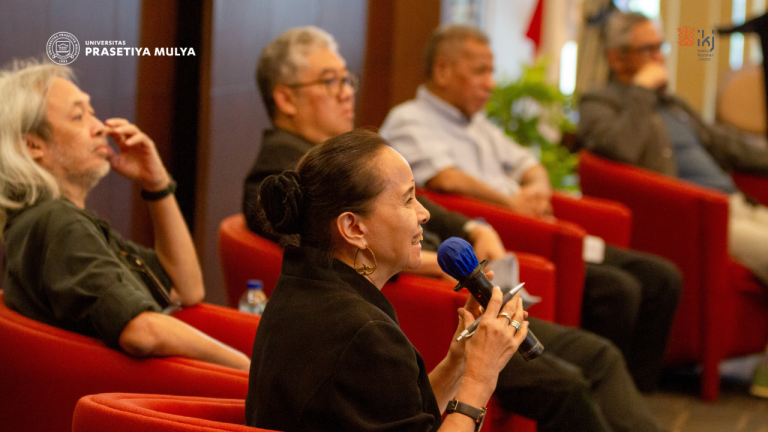 Diskusi Publik dengan Seno Gumira Ajidarma, Agus W. Soehadi, Zeffry Alkatiri, Iwan Gunawan, Debra Yatim