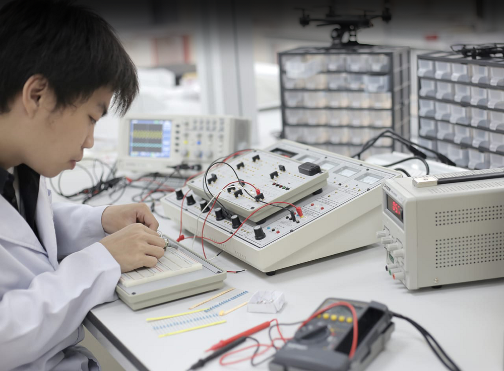 Circuit – Electronics Lab - Universitas Prasetiya Mulya